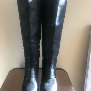 Black knee boots